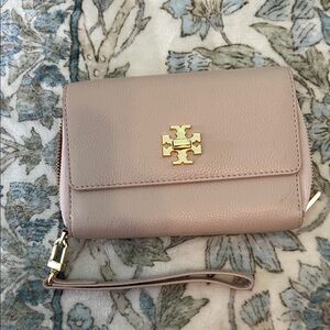 Tory Burch Blush Leather Wristlet
